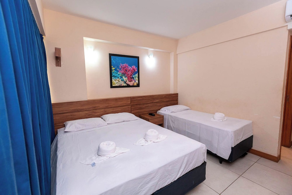 ROOM, TRIPLE