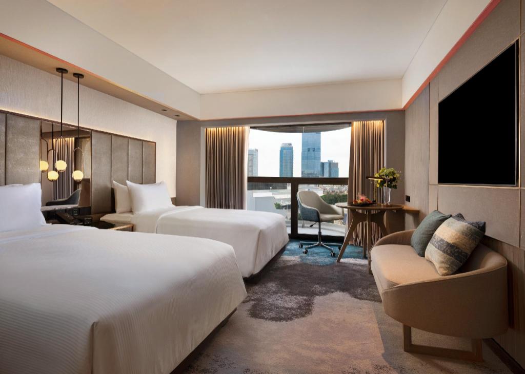 Guest Room, Executive, Twin Beds, City View, Club Floor