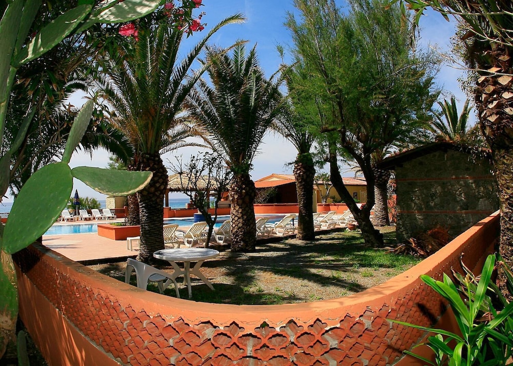 Villaggio Athragon 30/34