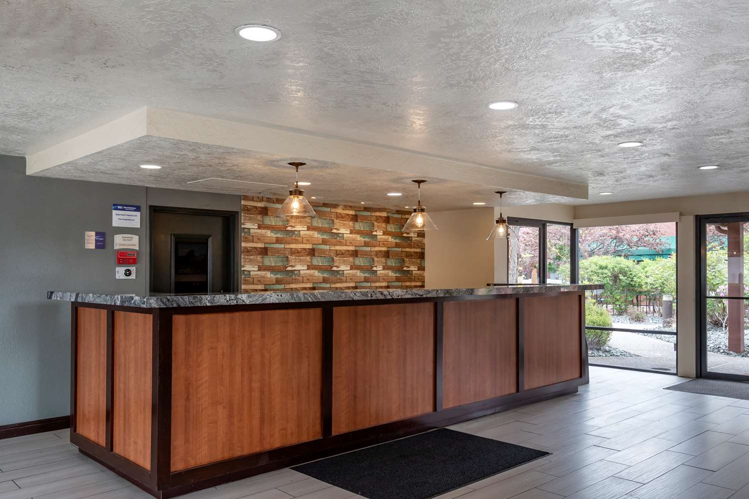 Best Western Sunridge Inn & Conference Center 5/40