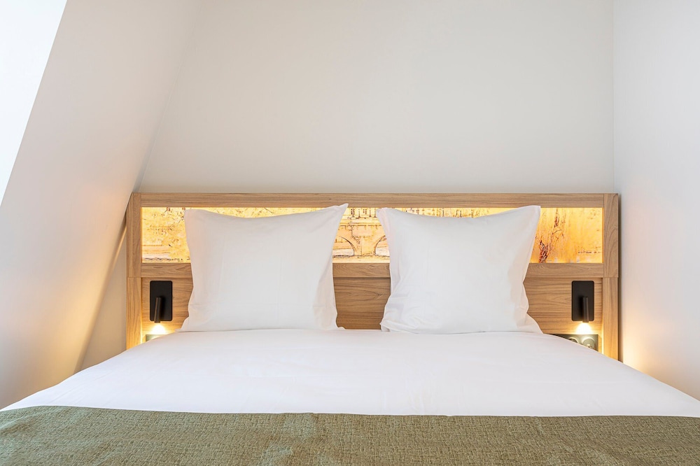 Dantan Hotel 39/46