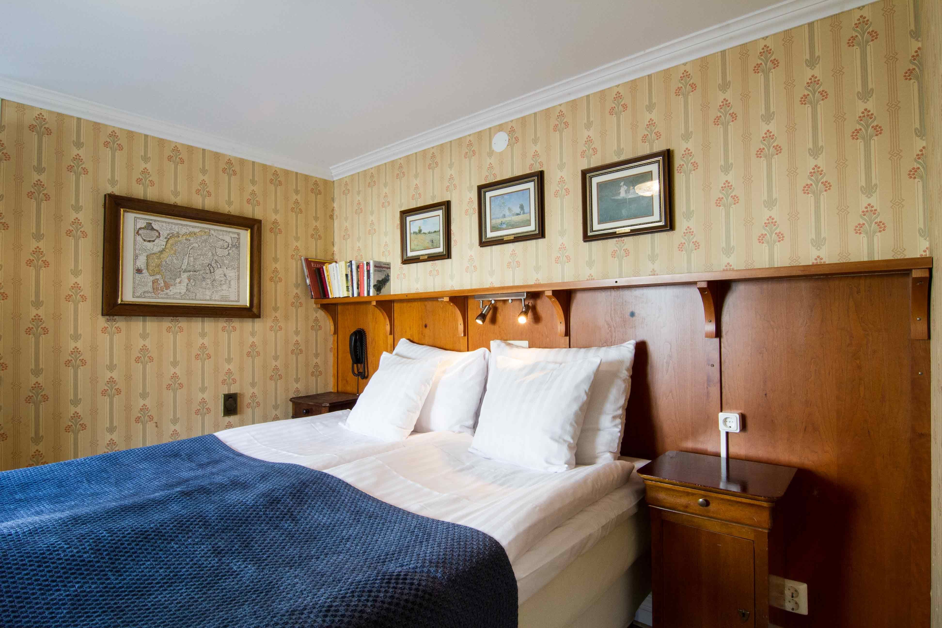 STANDARD, DOUBLE BED