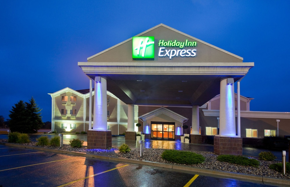 Holiday Inn Express Jamestown 1/39