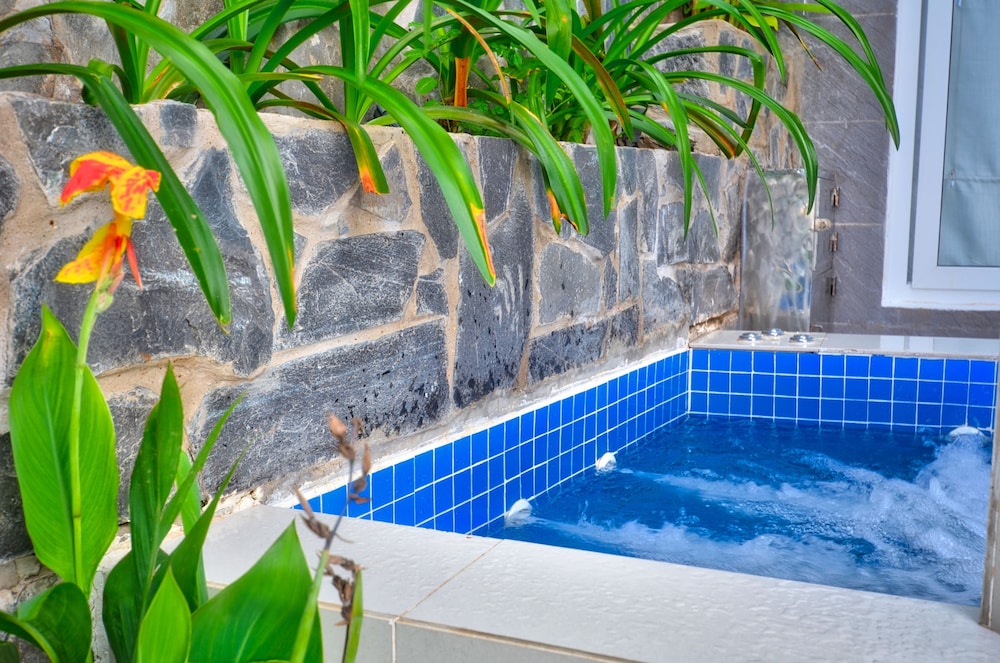 The Wind Resort - Tropical Hillside Escape 29/70