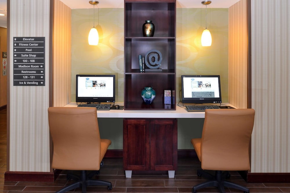 Hampton Inn & Suites St. Louis-Edwardsville 56/69