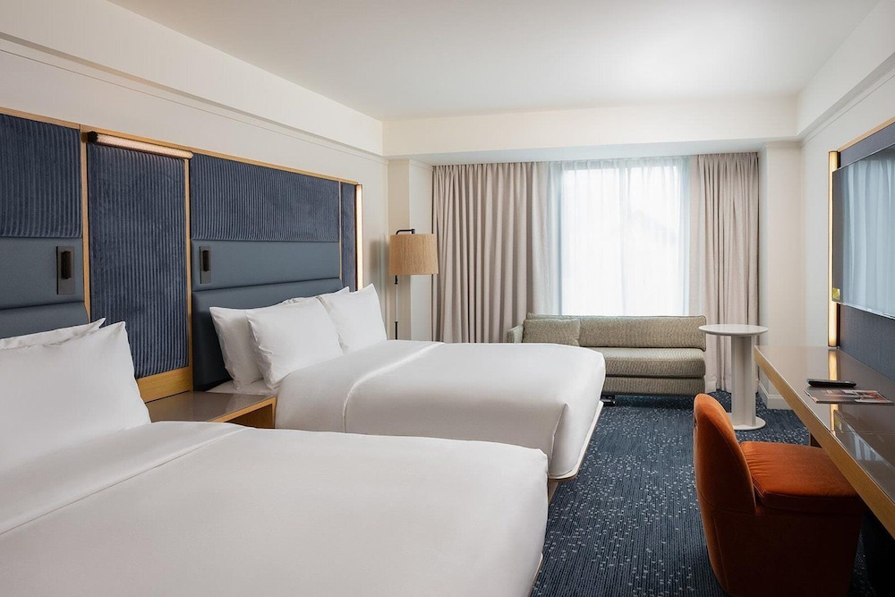 Virginia Guesthouse Hotel and Conference Center 11/50
