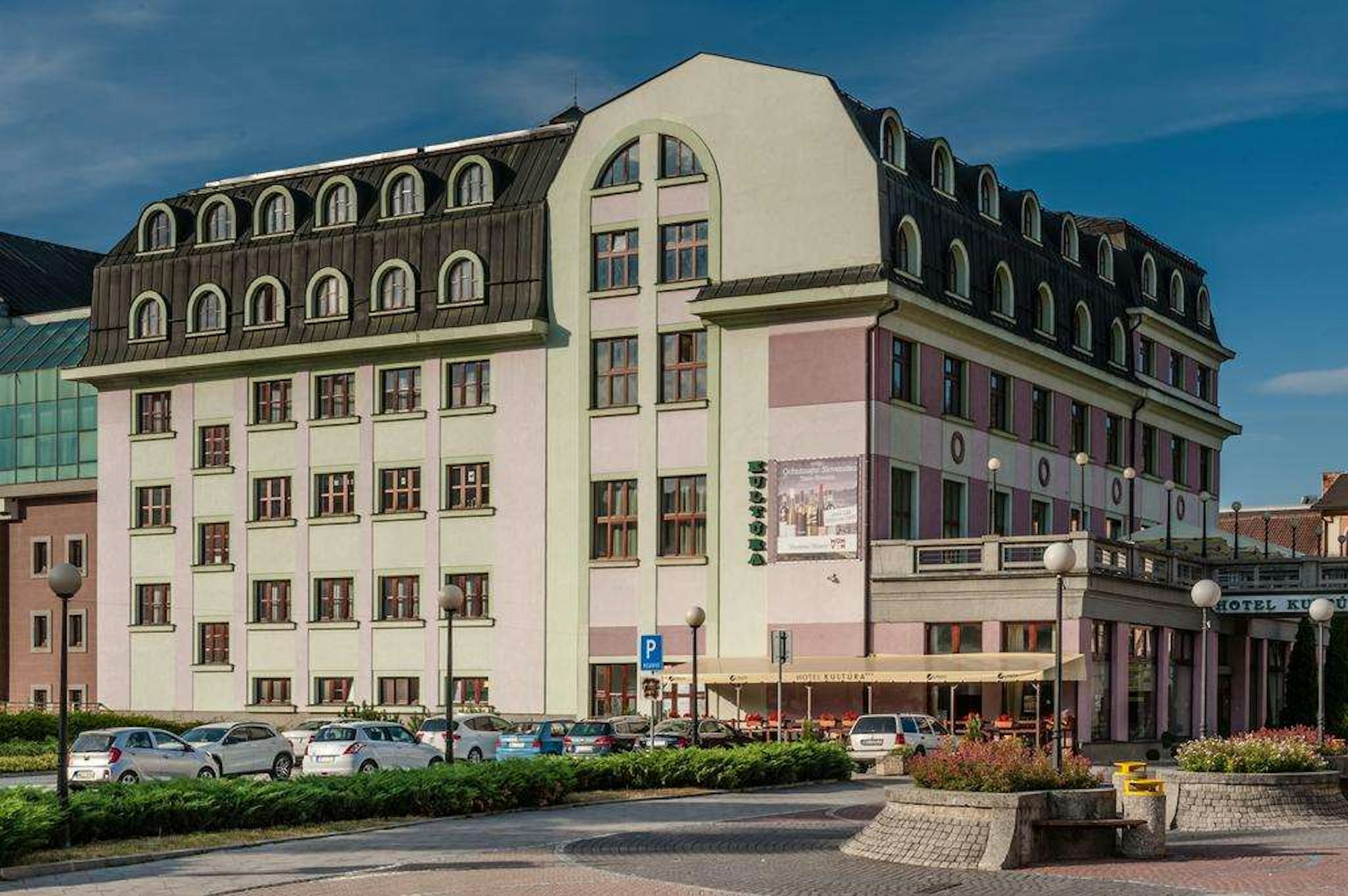 Kultura Hotel 46/49