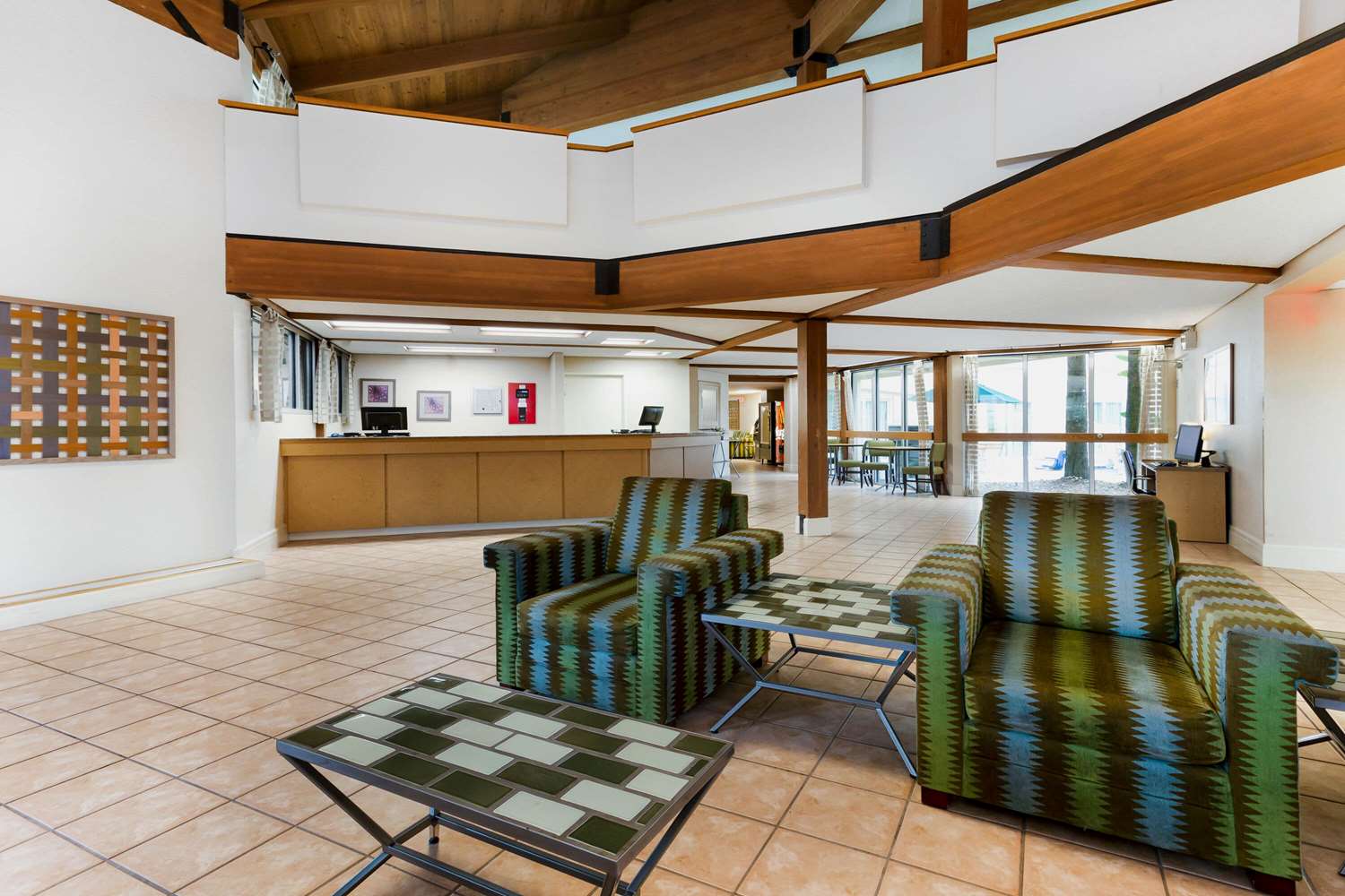 La Quinta Inn & Suites by Wyndham St. Pete-Clearwater Airpt 11/51