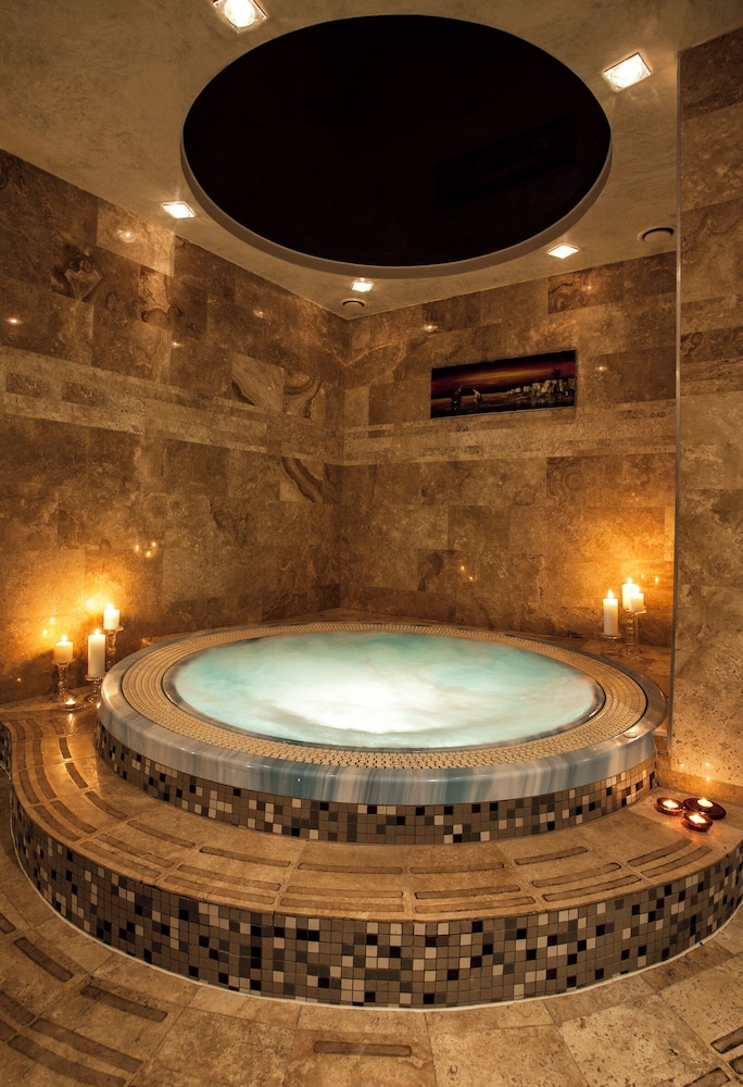 Ararat All Suites Hotel Klaipeda 12/25