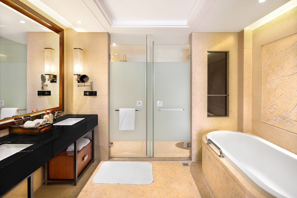 Crowne Plaza CHENGDU WEST 17/81