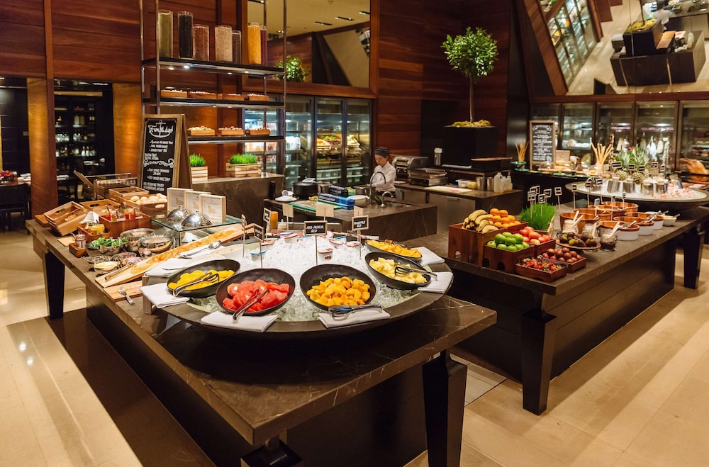 Grand Hyatt Melbourne 51/61