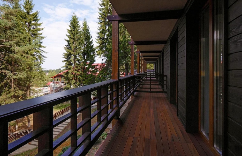 Ana Hotels Bradul Poiana Brasov 25/30