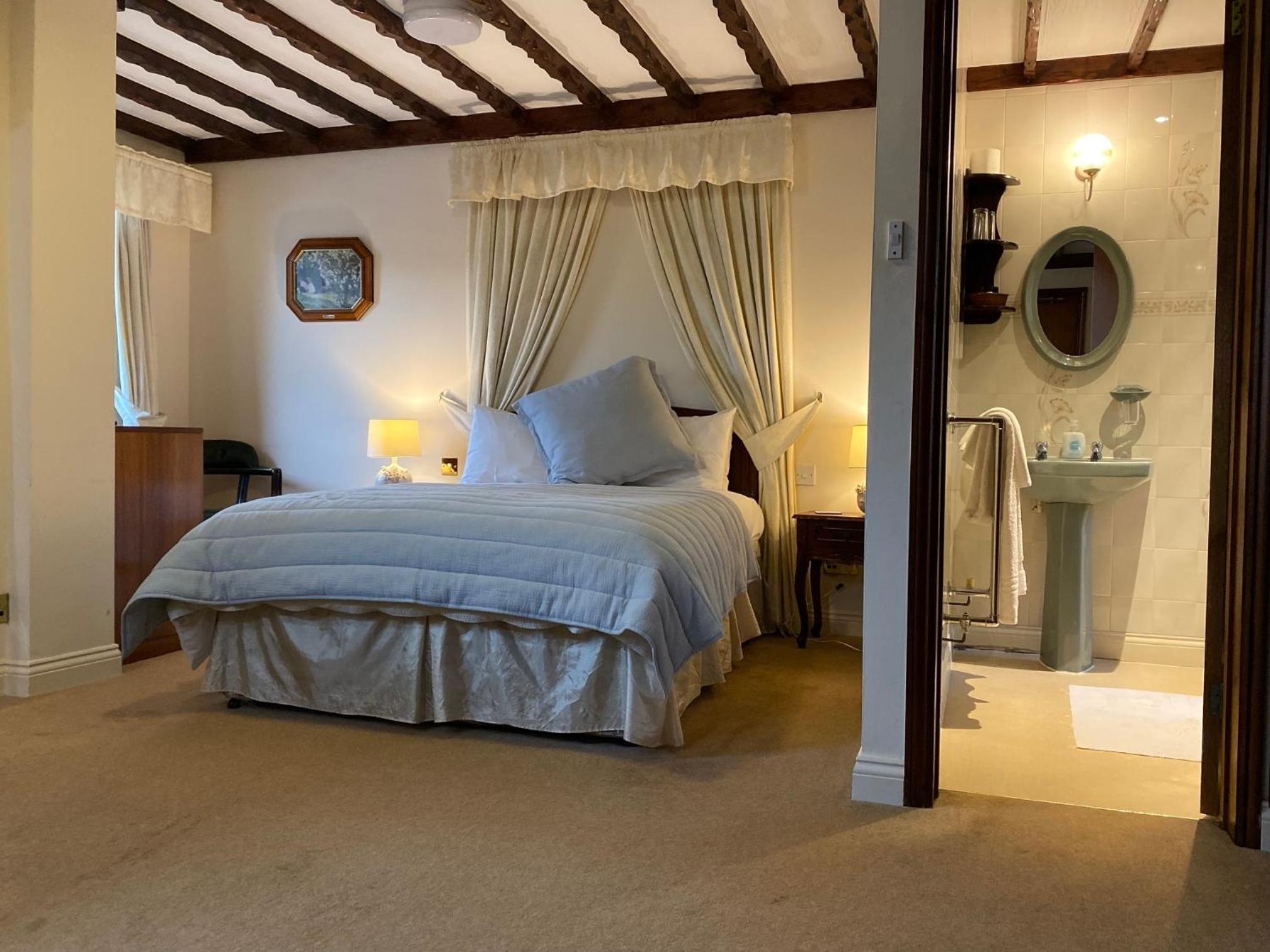 Room, Double Bed