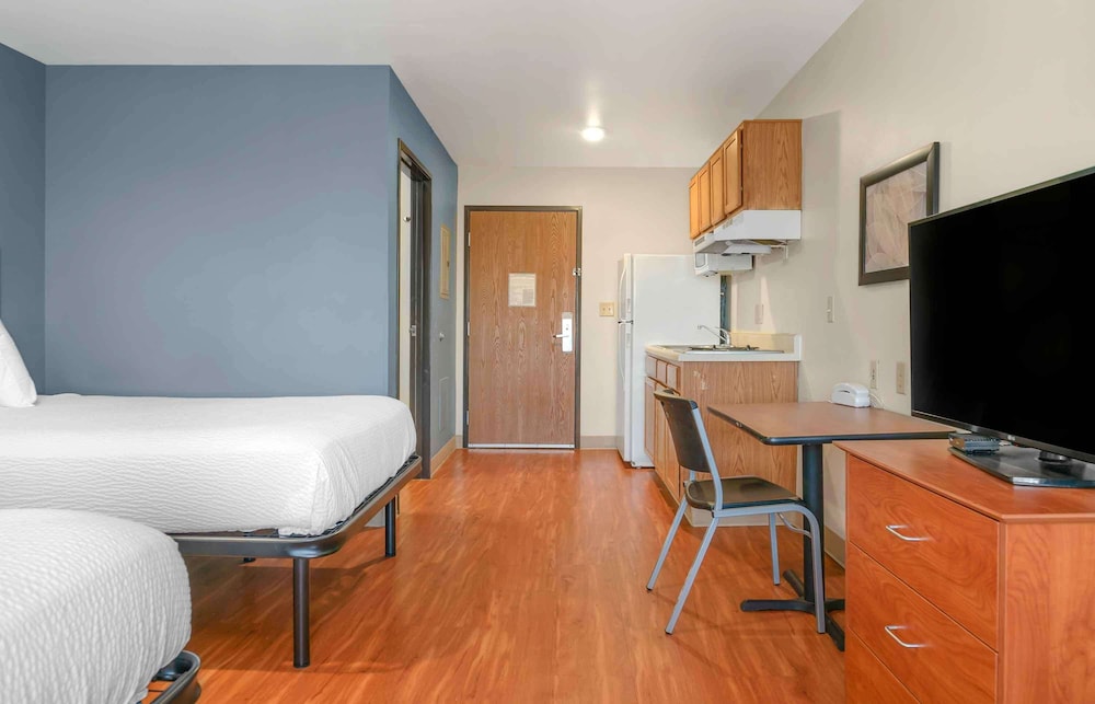 Extended Stay America Select Suites - Kalamazoo - West 29/43