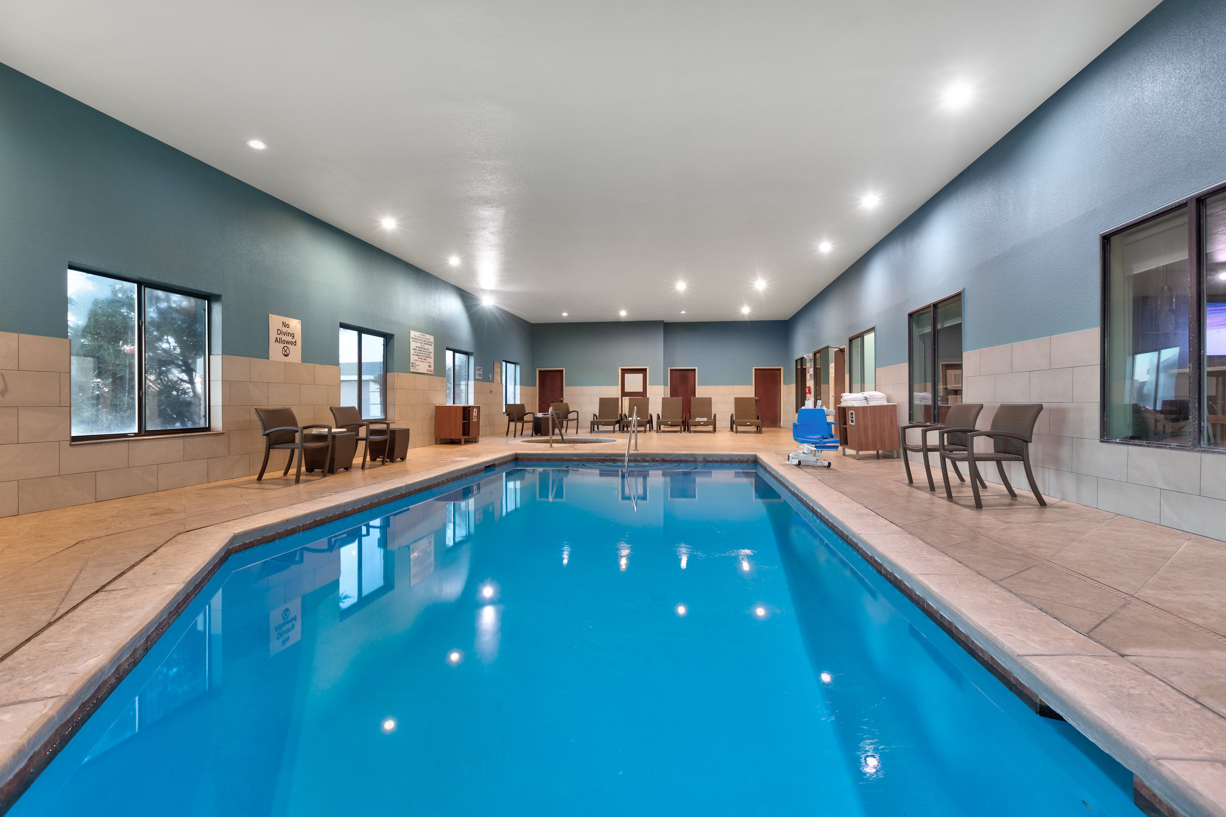 Holiday Inn Express Hotel And Suites Amarillo Sout 35/61