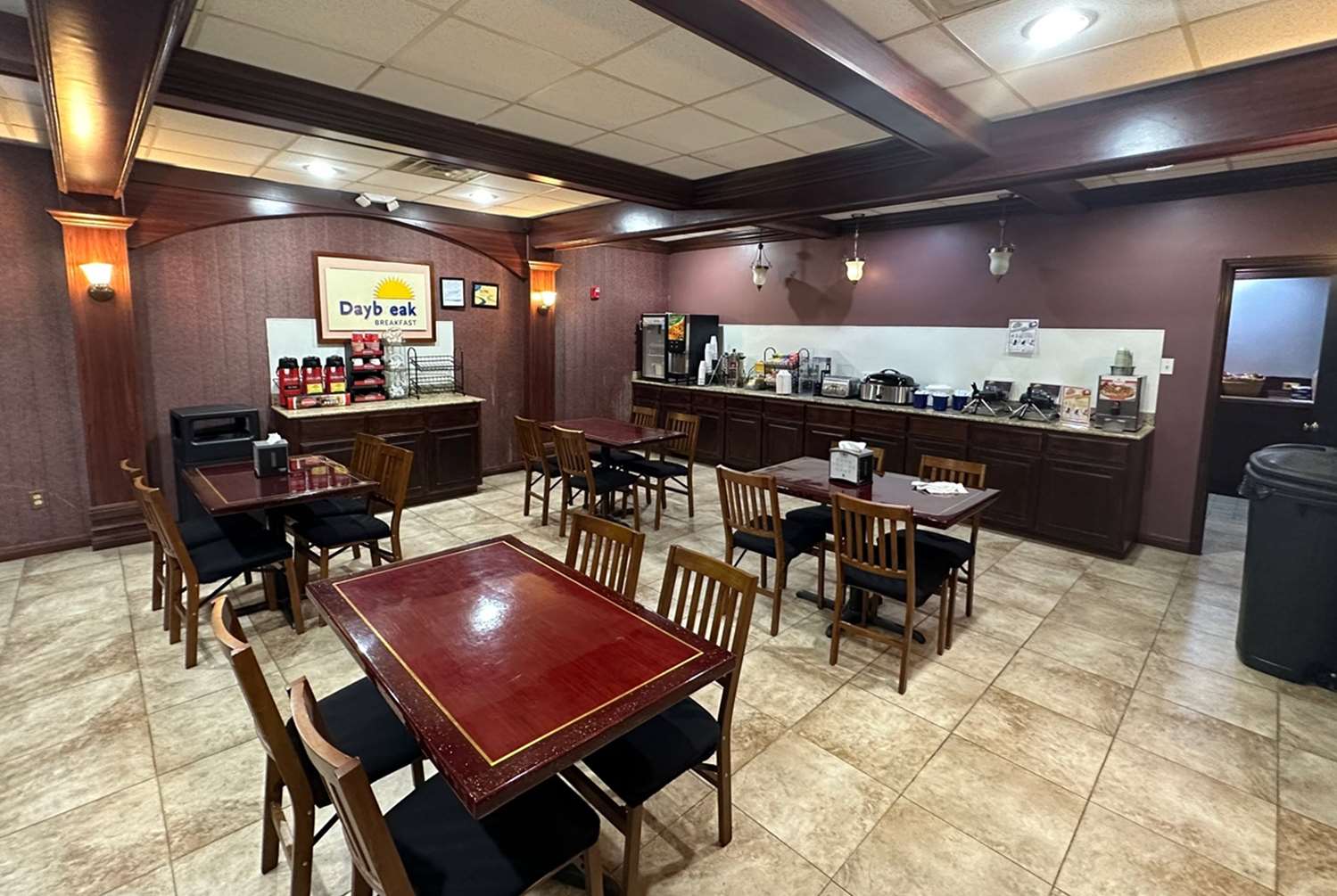 restaurant cafeteria
