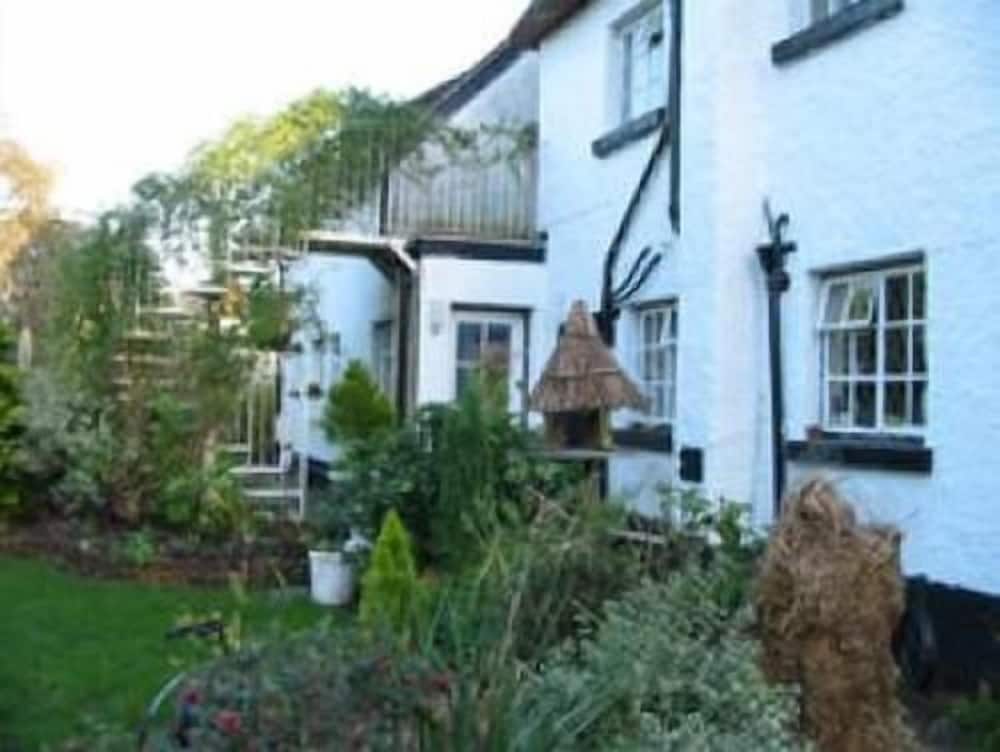 Southern Cross Guest House 6/23