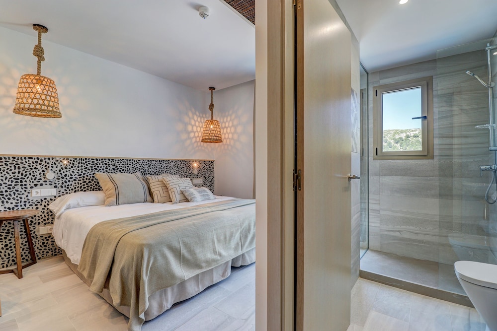 Hoposa Pollentia Hotel - Adults Only 11/57