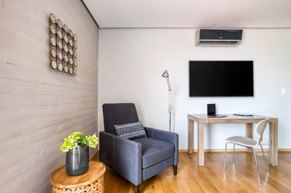 AR 218 Hotel by ULIV 36/58