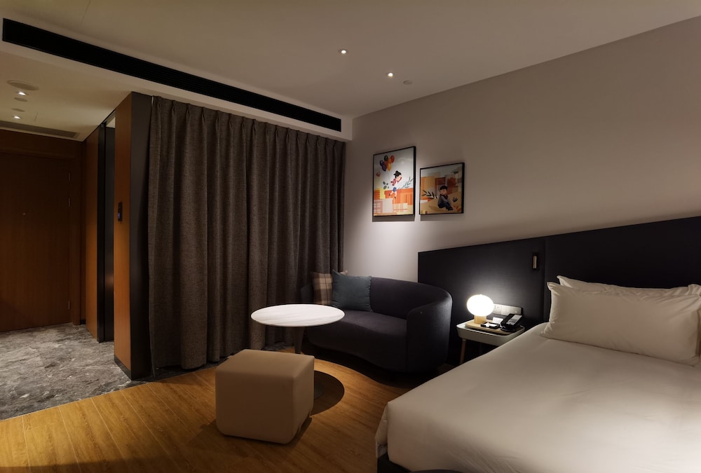 Artyzen Habitat Qiantan Shanghai 43/60