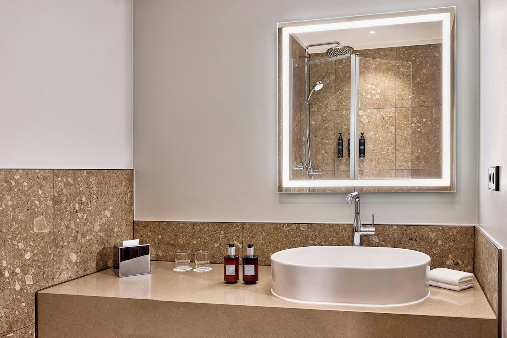 استوديو سوبيريور بسرير كينج مع أريكة بمطبخ، Residence Inn by Marriott Munich Central 5/7