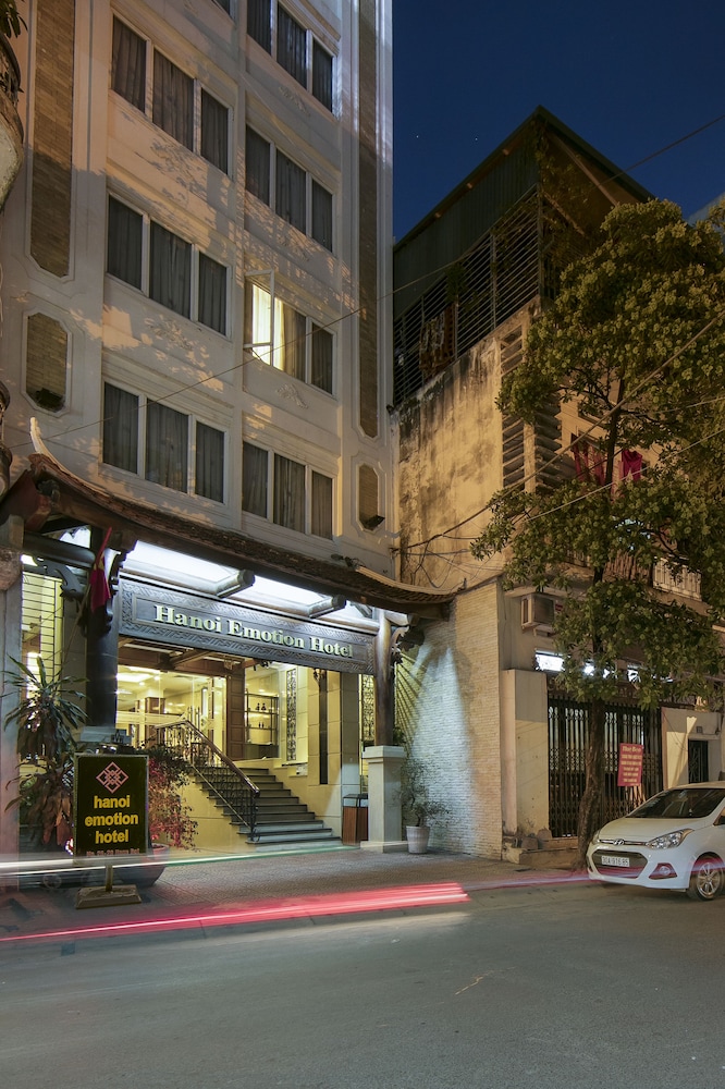 Hanoi Emotion Hotel 1/50