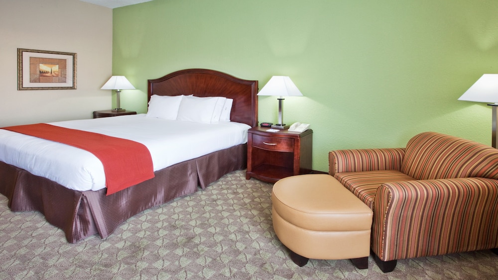 Holiday Inn Express Peachtree Corners Norcross 20/78