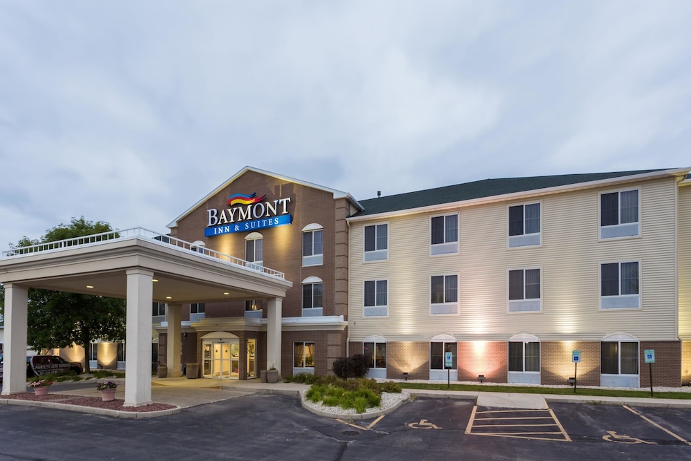 Baymont by Wyndham Waterford/Burlington WI 1/43