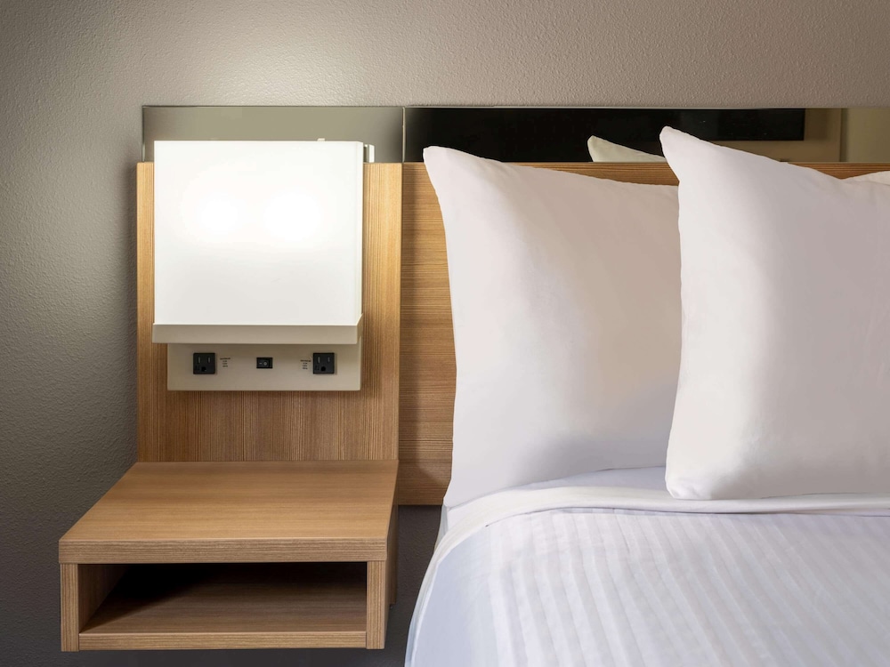 Microtel Inn and Suites by Wyndham Georgetown Lake 23/55