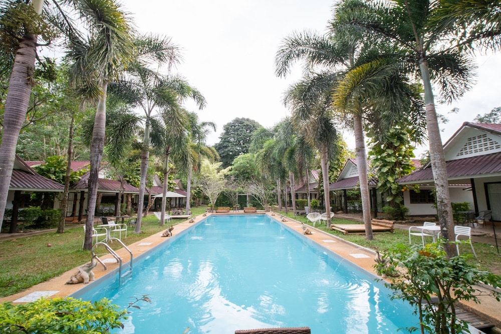 Capital O 834 Iyara Resort & Spa 16/25