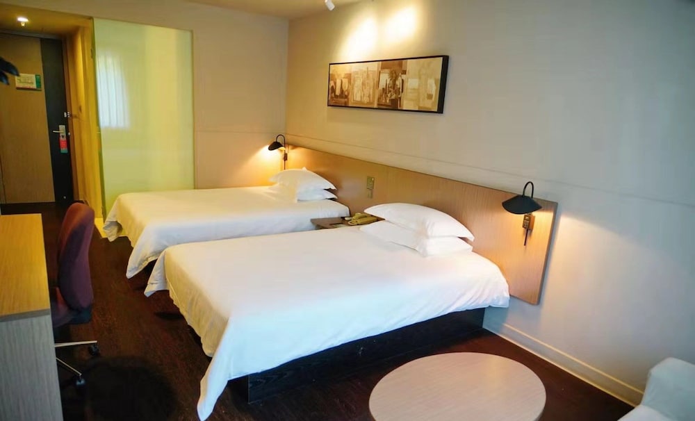 Jinjiang Inn Select Shanghai Expo Dezhou Road 18/33