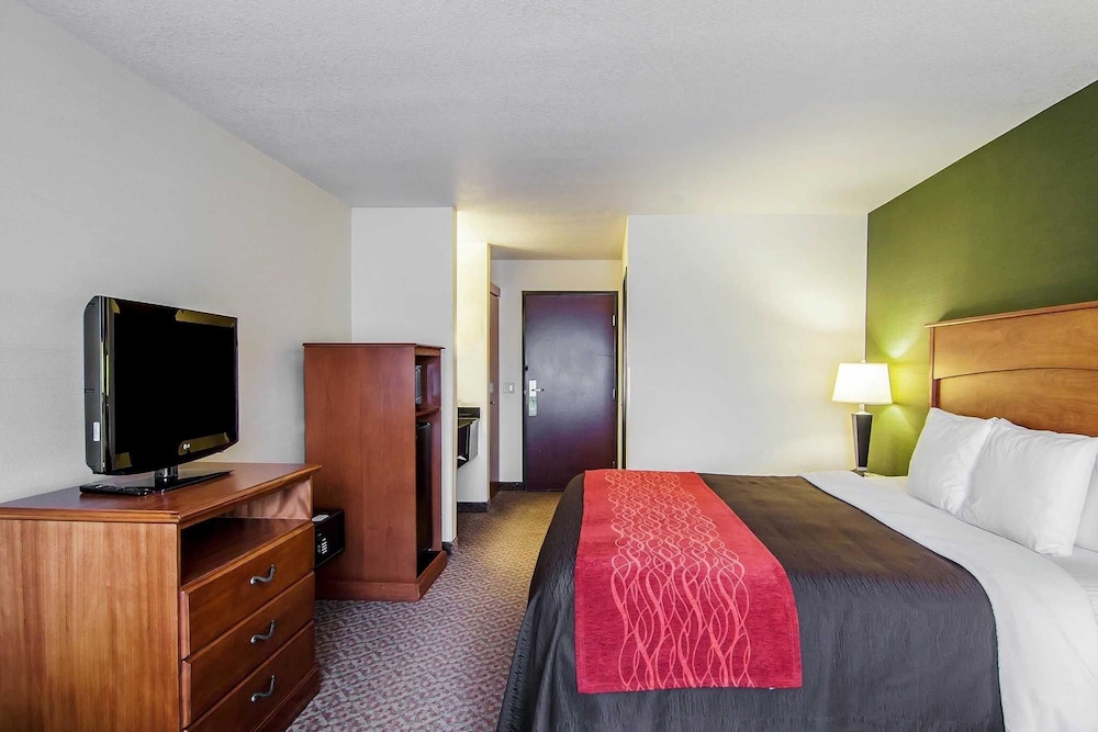 Comfort Inn & Suites Salem 12/31