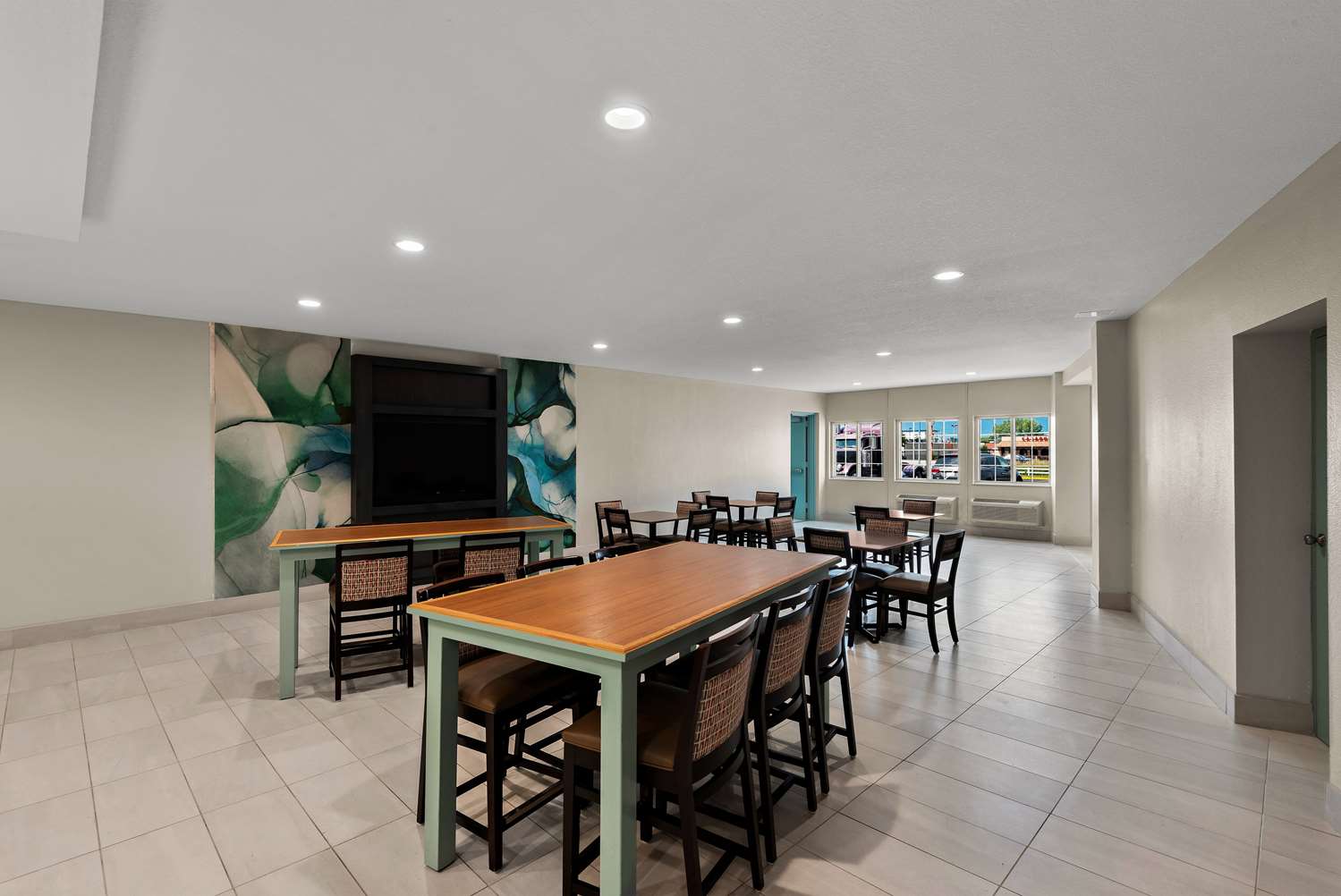Wyndham Garden Ankeny 54/70