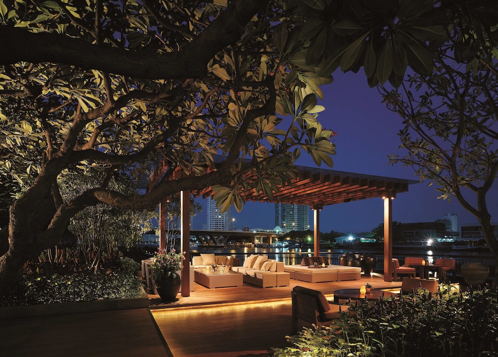 Shangri-La Bangkok 46/50