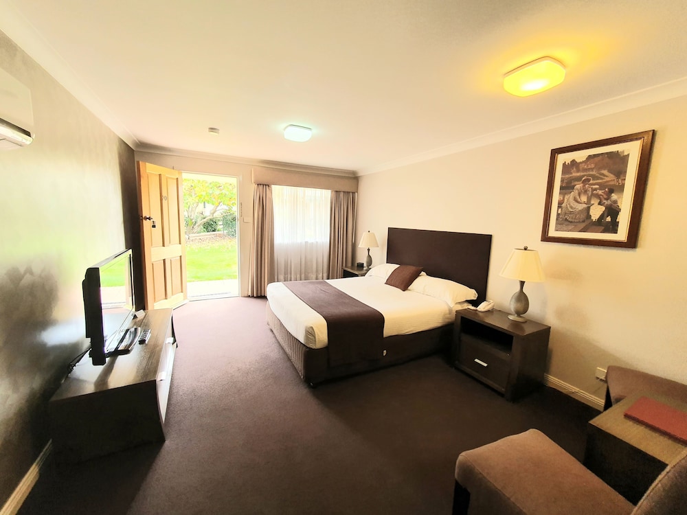 Mcnevins Tamworth 20/37