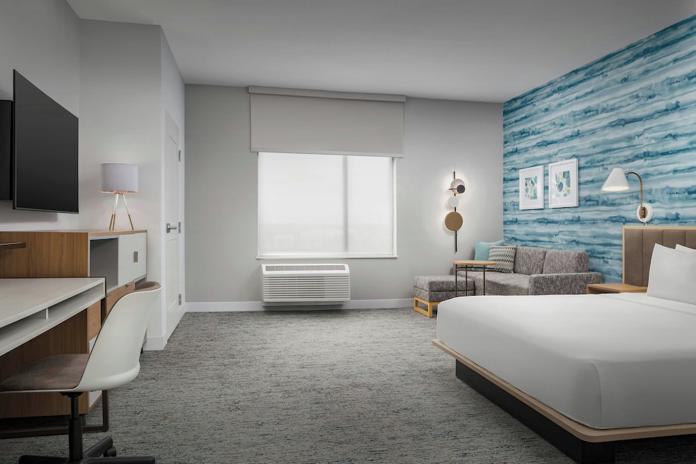 TownePlace Suites by Marriott Forney 7/37