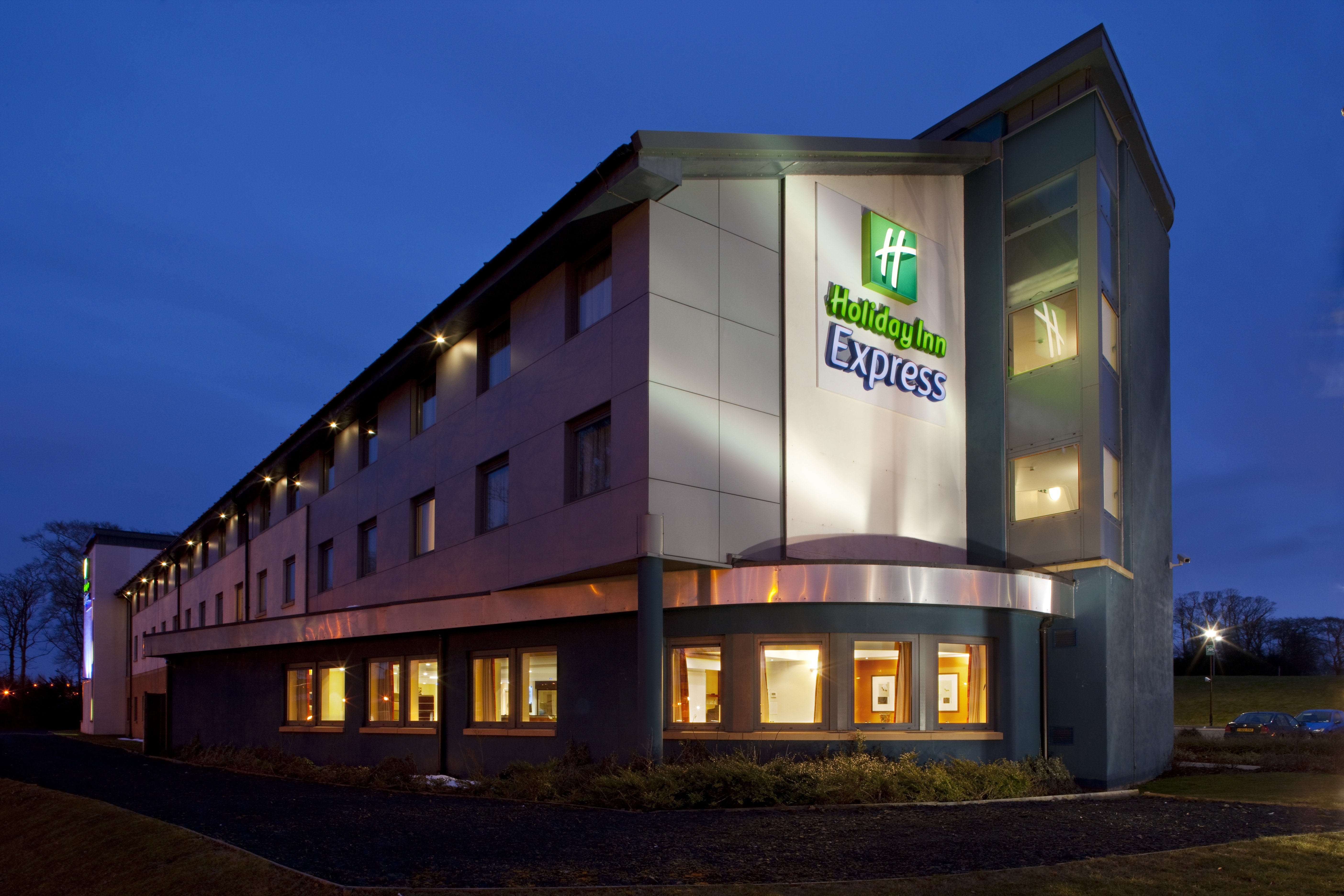Holiday Inn Express Dunfermline 2/57