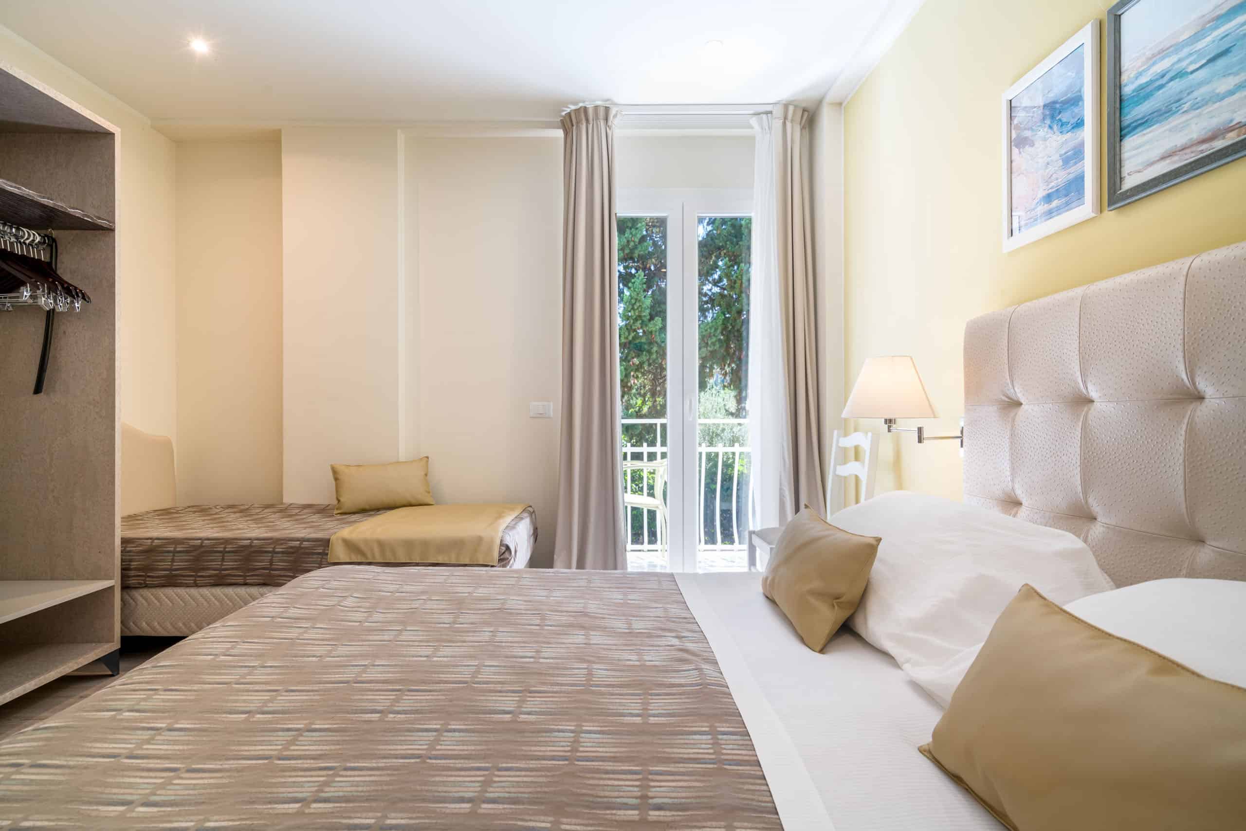 Double Comfort Balcony Side Sea View