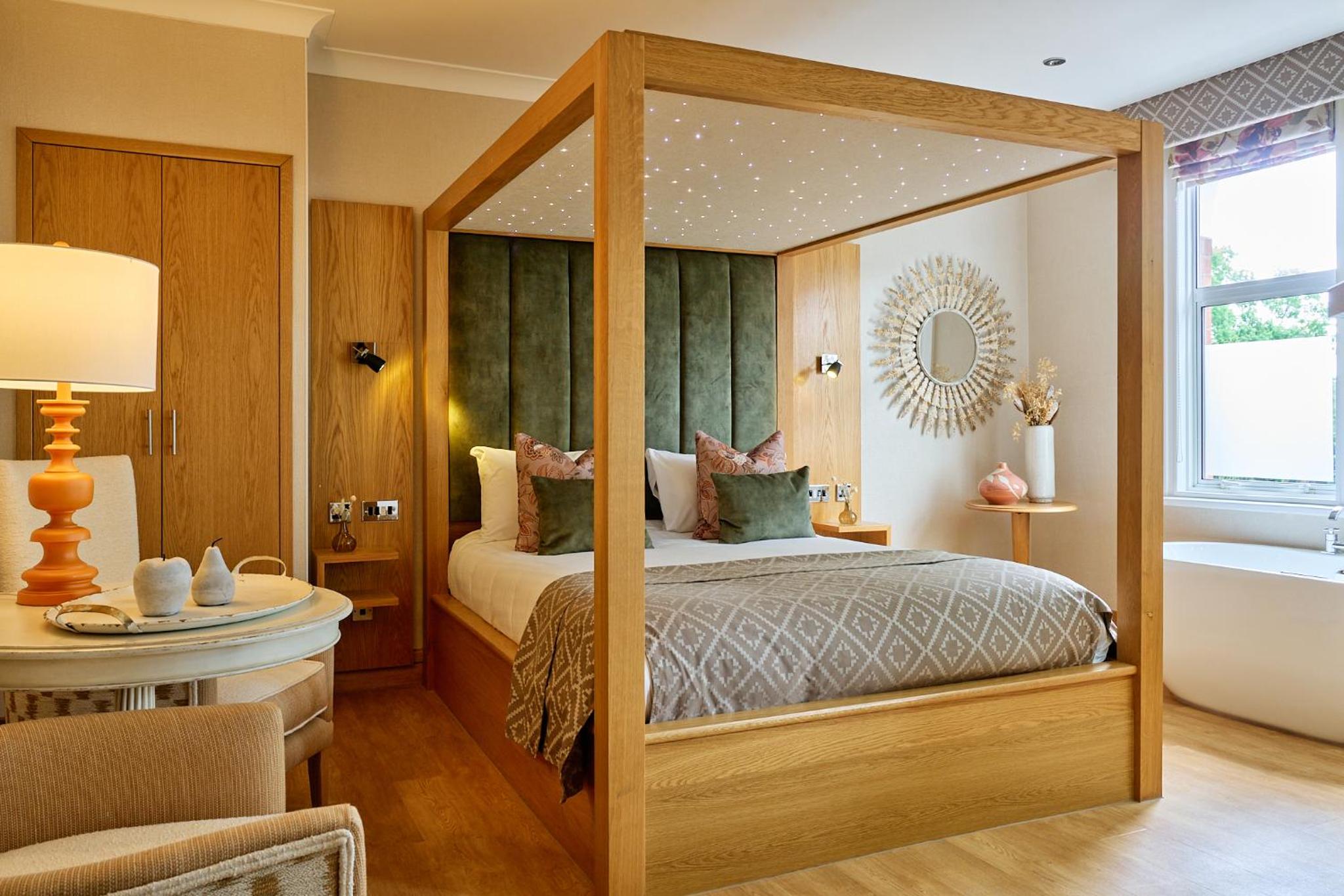 Room, 4 People, Queen Bed