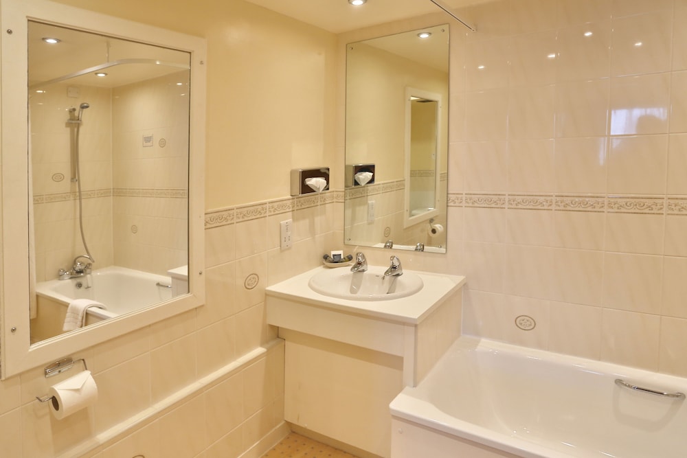 Best Western Heath Court Hotel 6/56