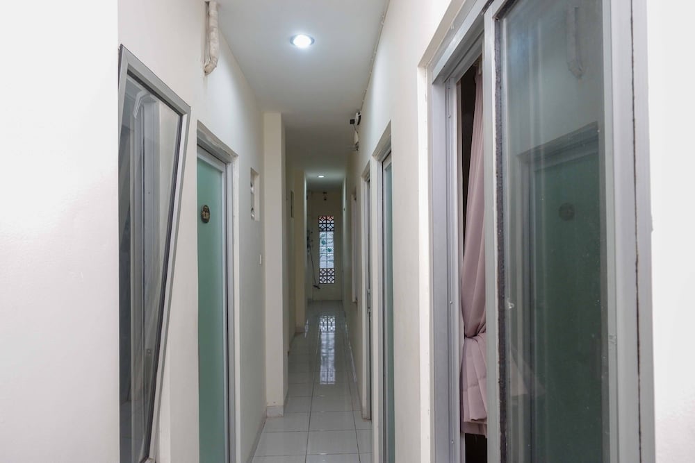 Urbanview Hotel Double Tree Purwokerto 3/25