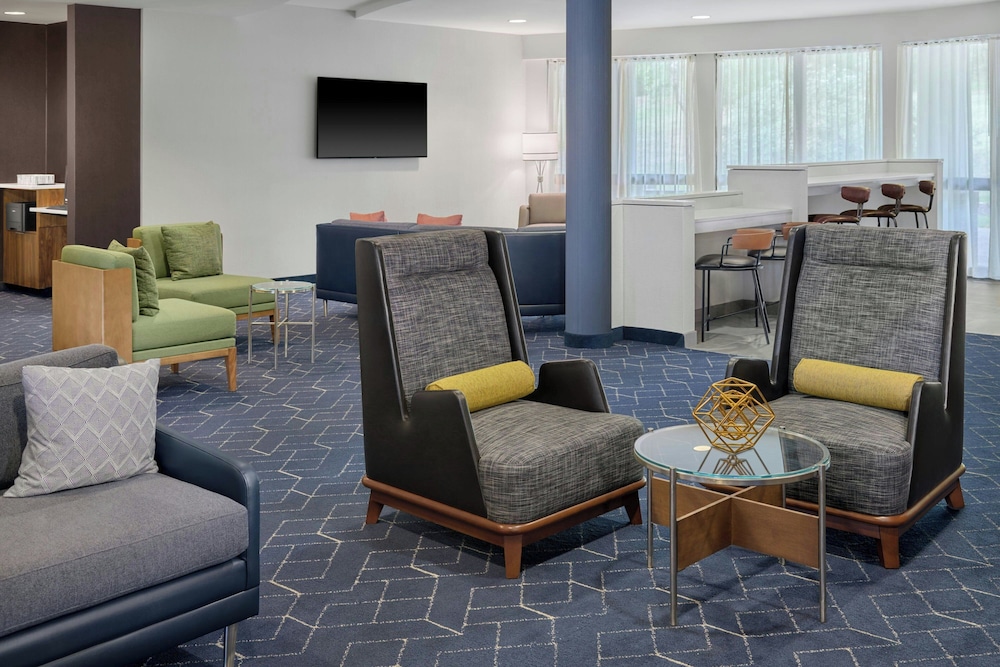 Courtyard by Marriott Kansas City Shawnee 43/71
