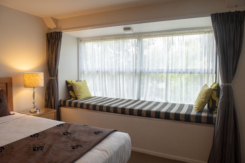 Quality Suites Alexander Inn 26/54