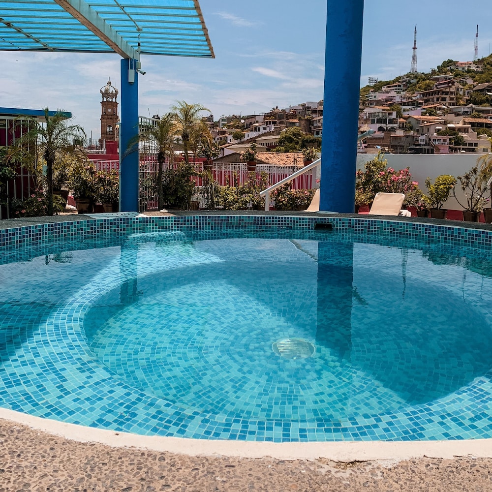 Suites Plaza del Río 31/73