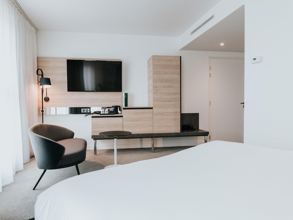 SUPERIOR, DOUBLE BED