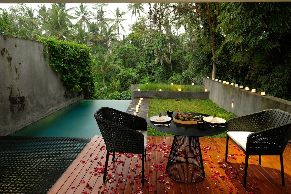 Origin Ubud 12/80
