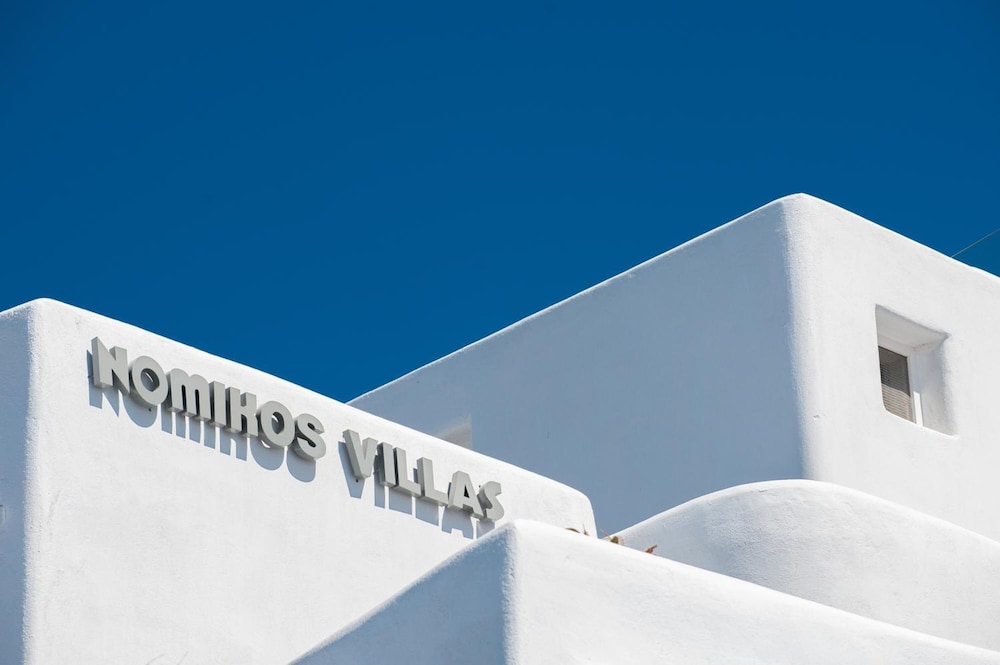 Nomikos Villas 2/46