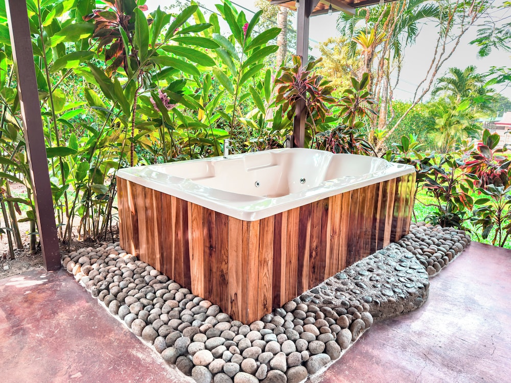 Hotel Rancho Cerro Azul 30/50