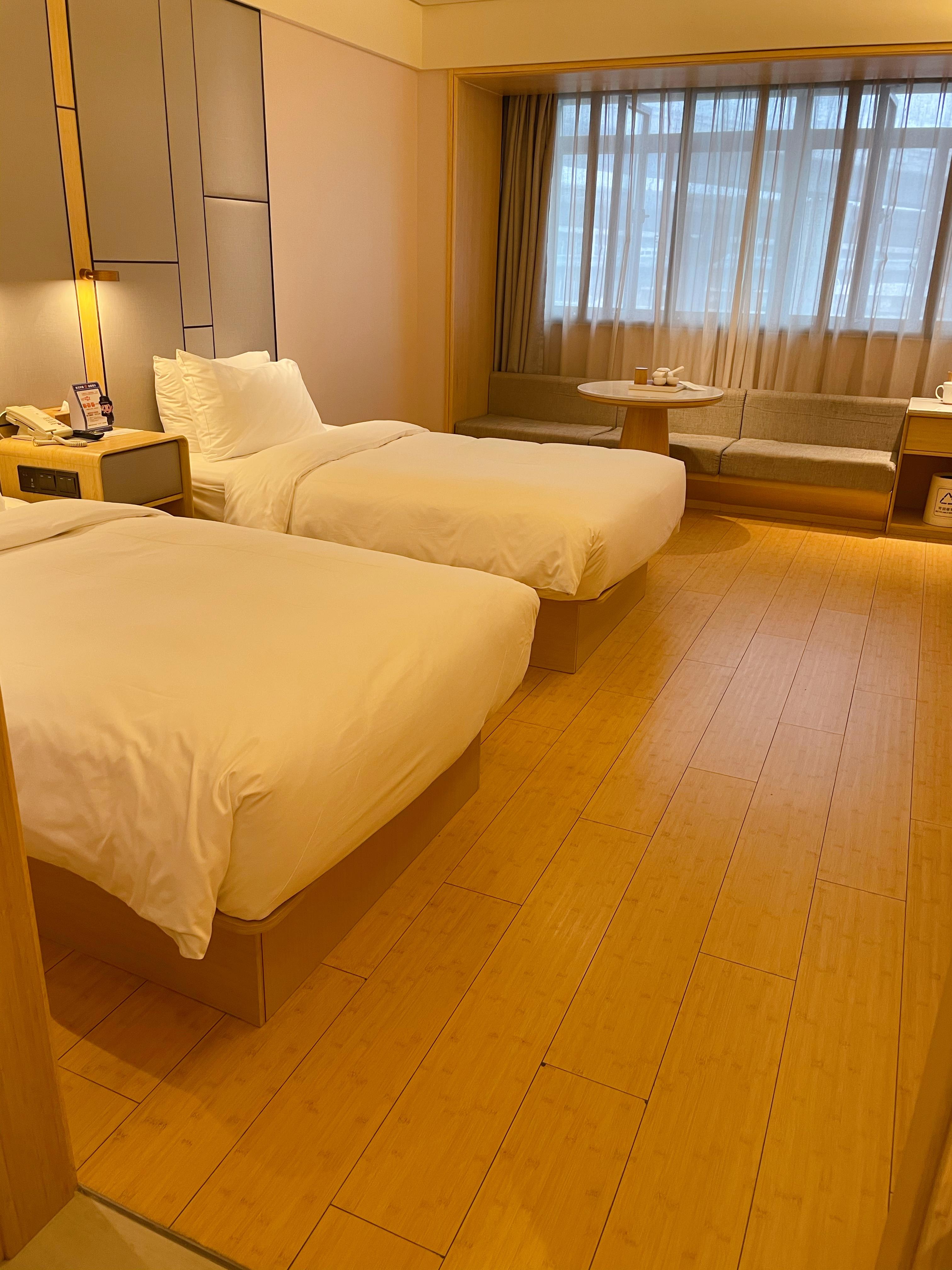 Ji Hotel (Shanghai Hongqiao National Exhibition and Convention Center Huaxiang Road) 9/33