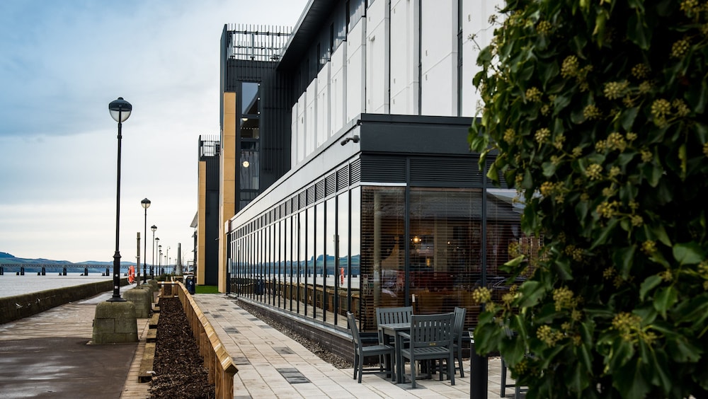 Premier Inn Dundee Centre 49/55